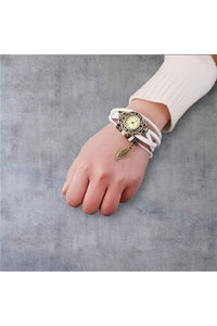 Bozhi White Pearl-Inspired Women's Accessory